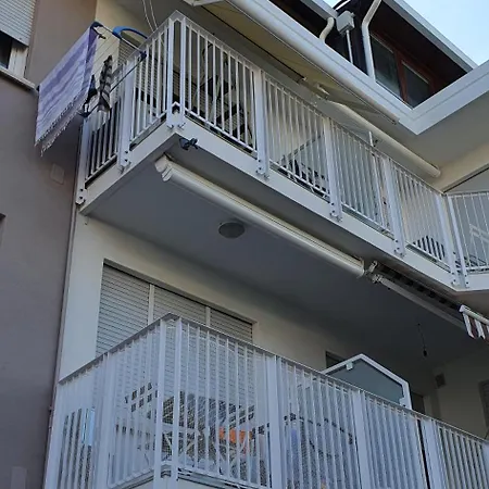 Alghe Rosse דירה *